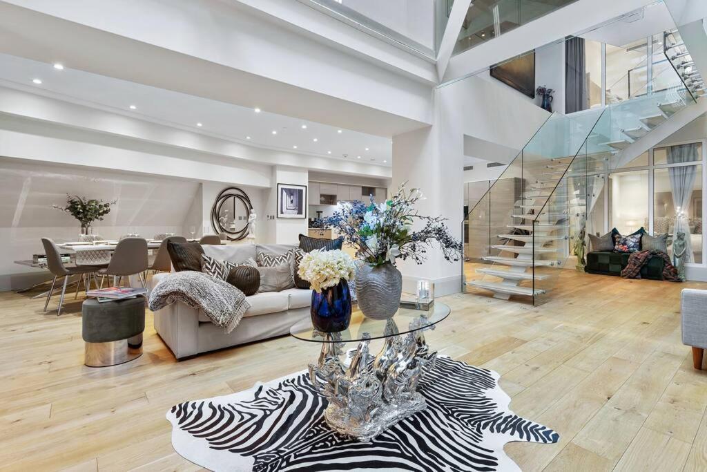 Park Lane Palace- Luxury Sleeps 10 Appartement *